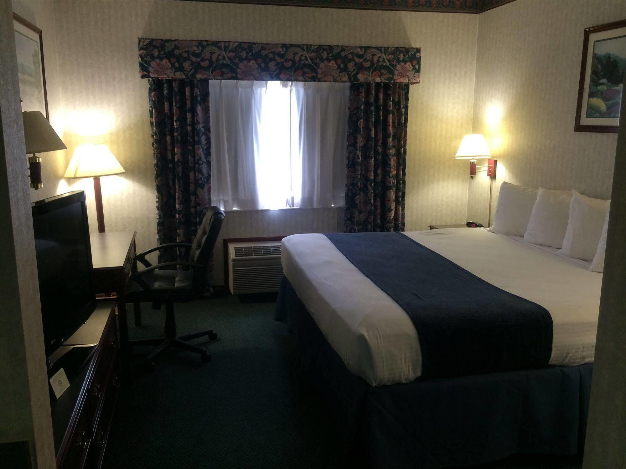Best Western Elkhart Inn & Suites Zewnętrze zdjęcie