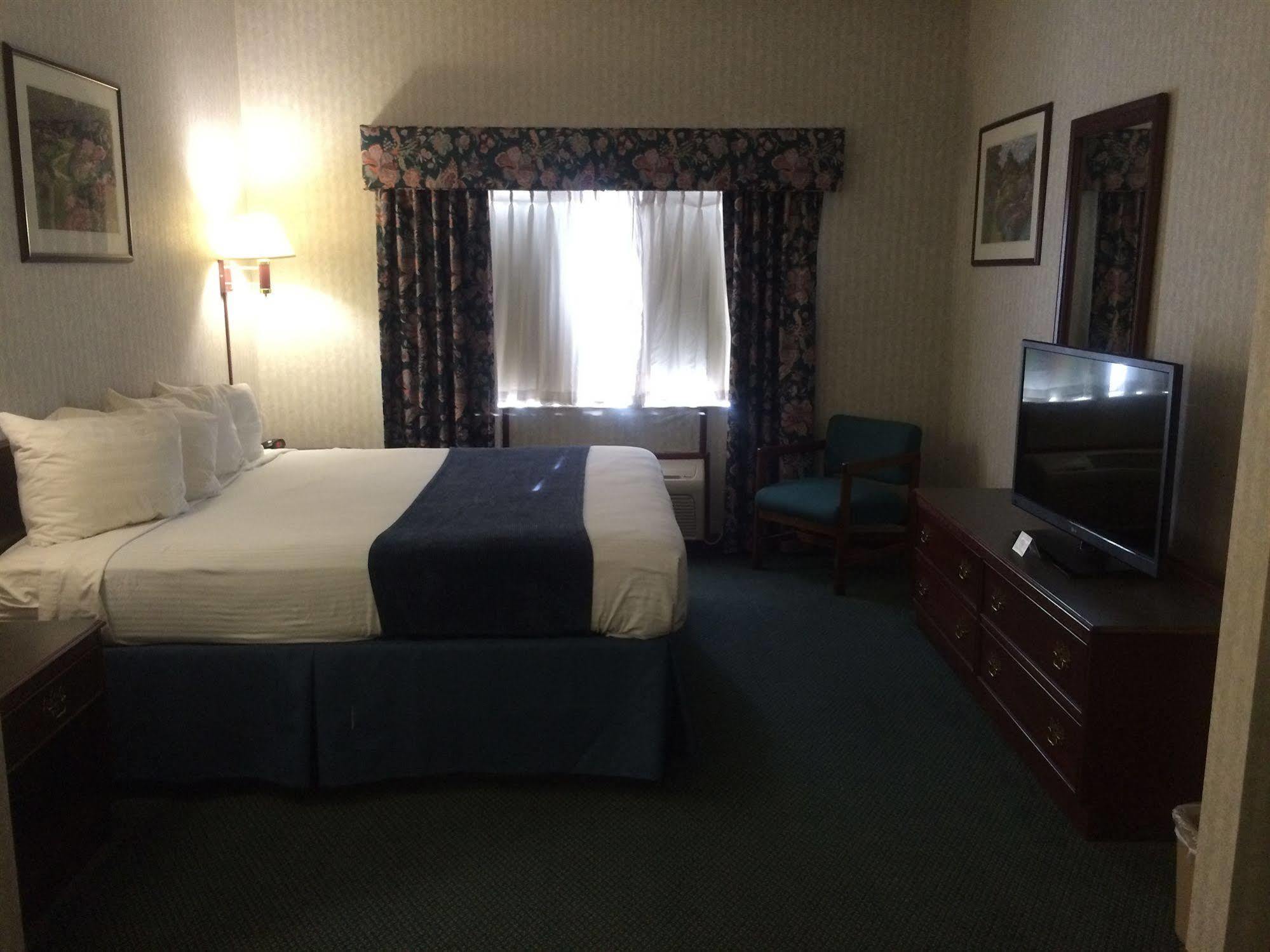 Best Western Elkhart Inn & Suites Zewnętrze zdjęcie